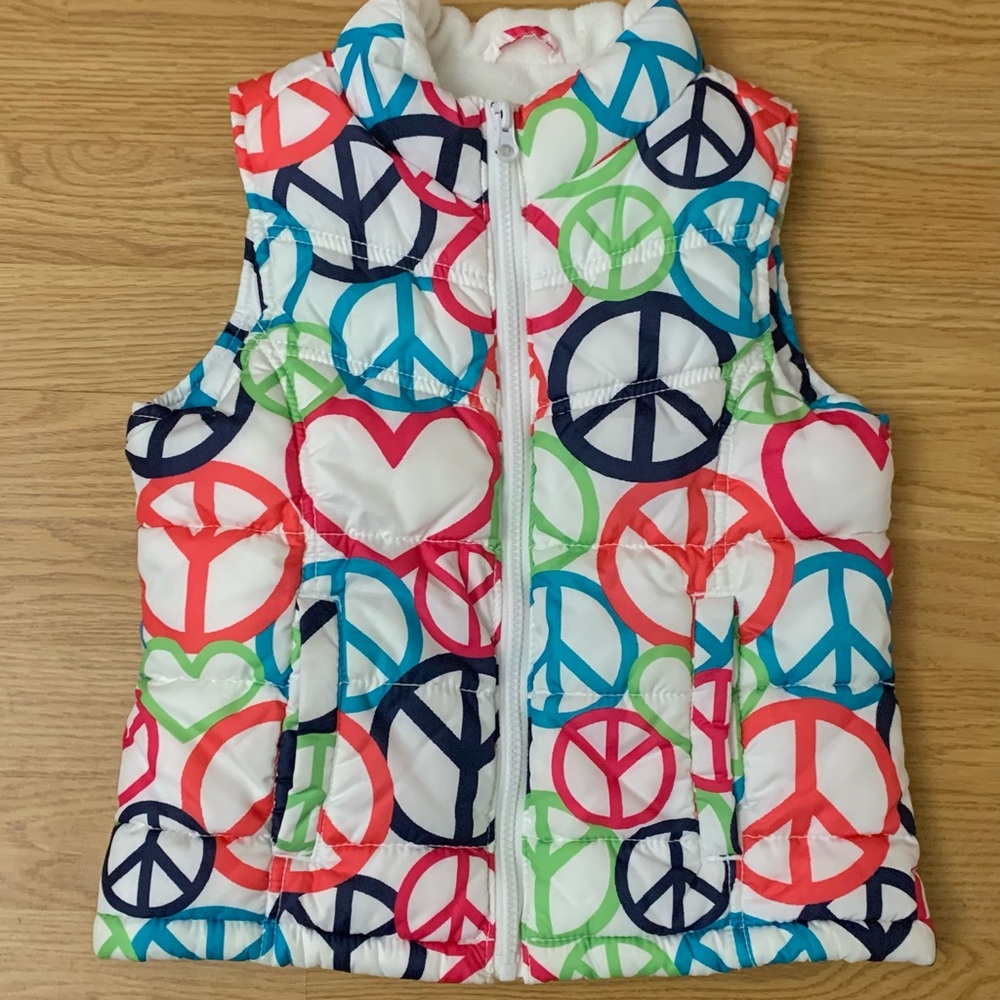 Old Navy Multicolor Peace Sign Puffer Vest Size Small 6/7 Kids